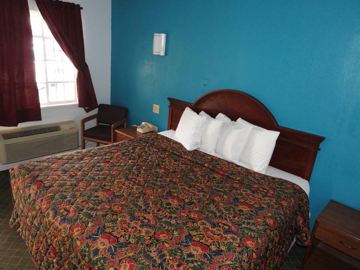 Mayo Inn รอสเวลล์ ภายนอก รูปภาพ